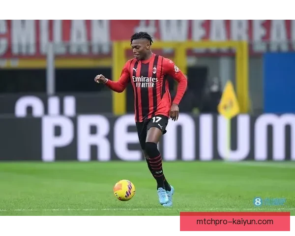 莱万多夫斯基头球技术表现稳健，解析其成功背后的技巧与训练方法